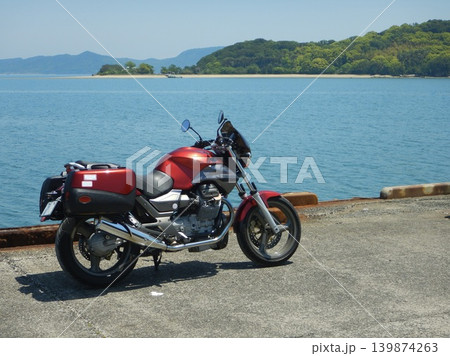 小豆島　海とバイク  139874263