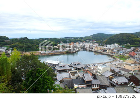 平戸の風景 御部屋の坂(オランダ塀から見た風景)から見た風景 平戸の町並み 平戸の風景 御部屋の坂(オランダ塀から見た風景)から見た風景 平戸の町並み 139875526