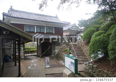 平戸の町並み 平戸城北虎口門 平戸の町並み 平戸城北虎口門 139875537