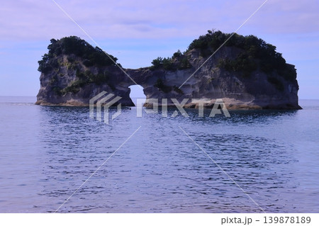 円月島(南紀白浜) 円月島(南紀白浜) 139878189