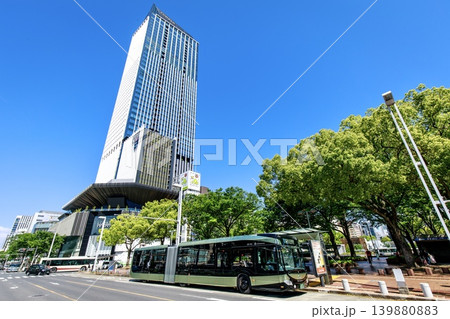 名古屋市、栄停留所に停車中のSRT 名古屋市、栄停留所に停車中のSRT 139880883