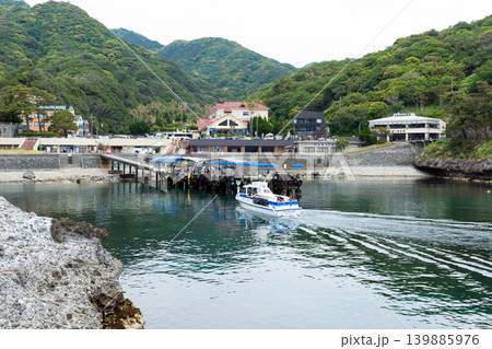 西伊豆堂ヶ島の遊覧船乗り場 西伊豆堂ヶ島の遊覧船乗り場 139885976
