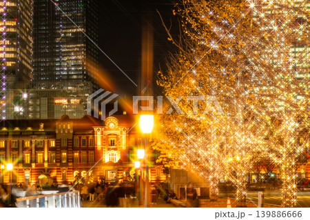 東京駅・クリスマスイルミネーション 東京駅・クリスマスイルミネーション 139886666