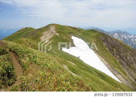 仙ノ倉山と残雪 仙ノ倉山と残雪 139887632