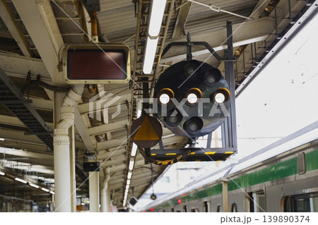 逗子駅の中継信号機(中継停止) 逗子駅の中継信号機(中継停止) 139890374