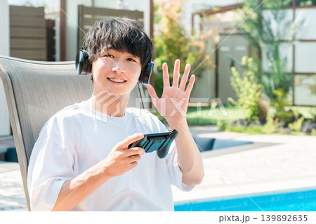 バカンス, 旅行, 手を振る, リラックス, ゲーム, スマホ, スマホゲーム, 夢中, 自分勝手, バカンス, 旅行, 手を振る, リラックス, ゲーム, スマホ, スマホゲーム, 夢中, 自分勝手, 139892635