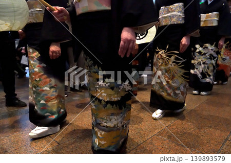 花嫁行列の黒留袖 139893579