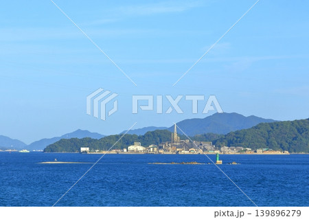 瀬戸の海に浮かぶ 生きた軍艦島 瀬戸の海に浮かぶ 生きた軍艦島 139896279