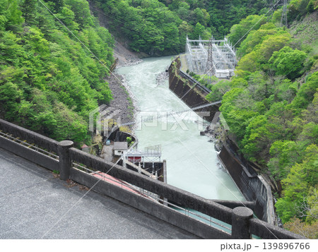 井川ダム 井川湖 大井川 4月の晴れの日 井川ダム 井川湖 大井川 4月の晴れの日 139896766