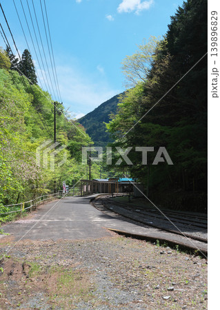 大井川鐡道 井川駅 終点 4月の晴れの日 大井川鐡道 井川駅 終点 4月の晴れの日 139896829