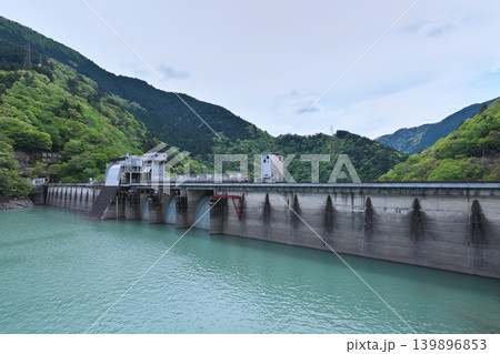 井川ダム 井川湖 大井川 4月の晴れの日 井川ダム 井川湖 大井川 4月の晴れの日 139896853
