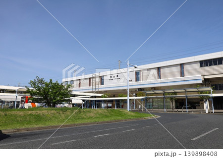 【岡山県】倉敷市にある「JR児島駅」 【岡山県】倉敷市にある「JR児島駅」 139898408