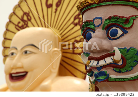 Monument in a temple in Koh Samui, Thailand 139899422