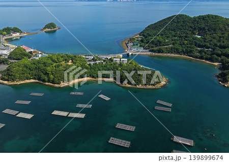 瀬戸内市邑久町虫明の牡蠣筏と島々を望む空撮写真 139899674