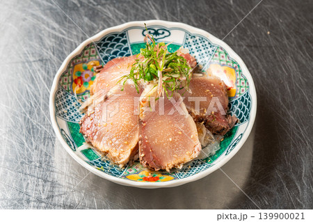 鰤塩ポン さっぱり味わう鰤の創作和食料理 139900021