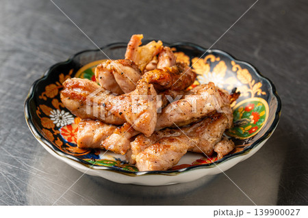 炭火焼き鳥せせり 炭火香るジューシーな鶏せせり串 炭火焼き鳥せせり 炭火香るジューシーな鶏せせり串 139900027
