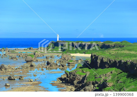 【沖縄県】快晴の東平安名崎(宮古島) 【沖縄県】快晴の東平安名崎(宮古島) 139900368