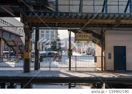 札幌発寒駅のホームから見た風景 札幌発寒駅のホームから見た風景 139902190