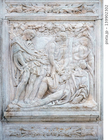 The Noah elation, relief on portal of Saint Petronius Basilica in Bologna, Italy 139902302