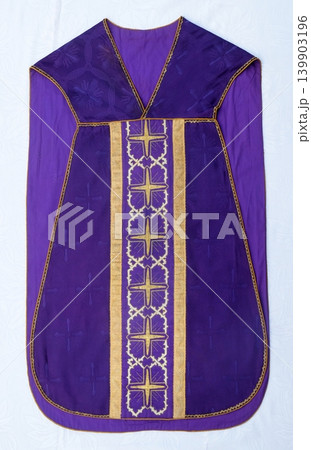 Gold embroidered church chasubles 139903196