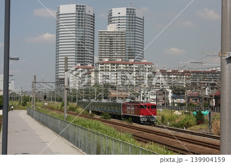 仙石線205系甲種輸送【EF65-1118牽引】(新川崎~鶴見間) 仙石線205系甲種輸送【EF65-1118牽引】(新川崎~鶴見間) 139904159