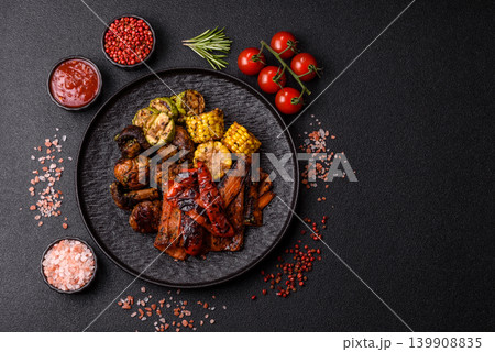 Vegetables such as corn, bell peppers, zucchini, and grilled mushrooms. Grilled vegetables 139908835