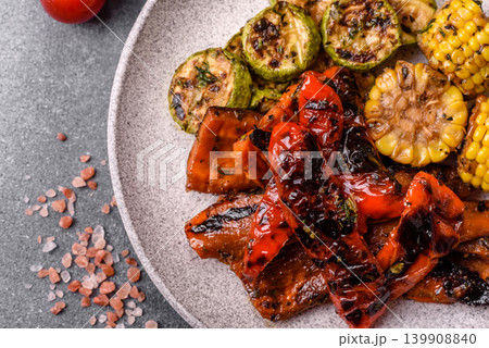 Vegetables such as corn, bell peppers, zucchini, and grilled mushrooms. Grilled vegetables Vegetables such as corn, bell peppers, zucchini, and grilled mushrooms. Grilled vegetables 139908840