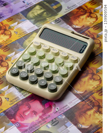 Switzerland, Swiss franc paper money and coins, financing and commodity exchange. Swiss currency Switzerland, Swiss franc paper money and coins, financing and commodity exchange. Swiss currency 139909594