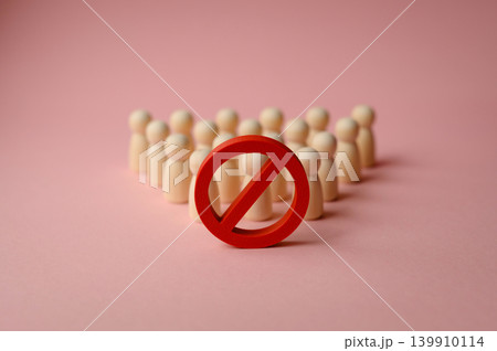 Human resources, conceptual background of gender conflict. Human resources conflict Human resources, conceptual background of gender conflict. Human resources conflict 139910114
