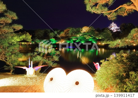 【岡山県】春の後楽園と岡山城のイルミネーション（春の幻想庭園と鳥城灯源郷） 139911417