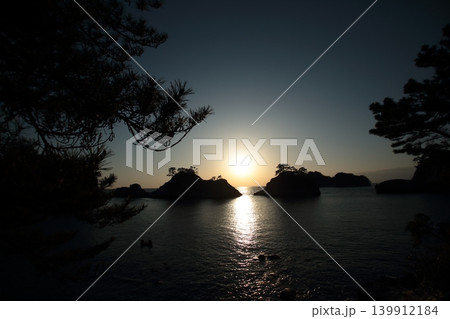 海に沈む夕日 139912184
