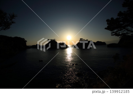 海に沈む夕日 海に沈む夕日 139912185