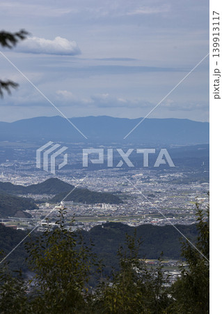 伊豆の国市から見た三島市 139913117
