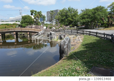 池のある公園 139913460