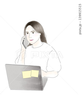 ノートパソコンを見ながら電話する女性 139915515