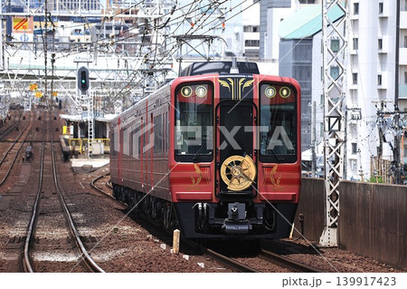 【南海】2000系 特急「GRAN 天空」(高野線:新今宮駅) 【南海】2000系 特急「GRAN 天空」(高野線:新今宮駅) 139917423