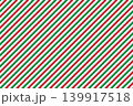 緑・白・赤のトリコロールカラーの斜めストライプ(細め)のシームレスパターン　ベクターイラスト背景画像 139917518