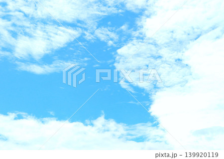 青空と白い雲・背景素材 青空と白い雲・背景素材 139920119