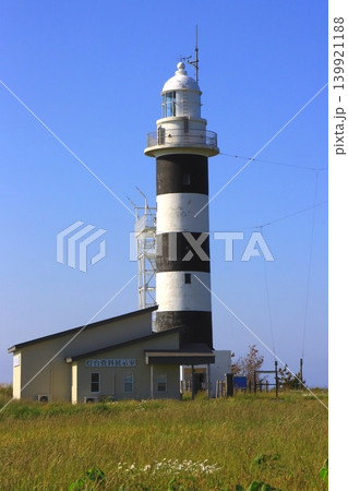 入道崎灯台（男鹿半島・男鹿市・縦構図） 139921188