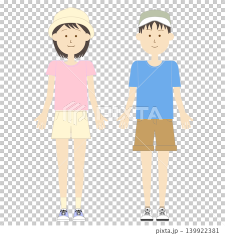 半袖Tシャツとハーフパンツに帽子をかぶって夏の服装をしている男の子と女の子のイラスト 139922381