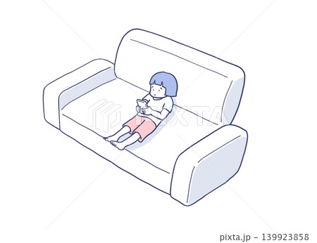 ソファに座ってゲームをしている女の子のイラスト素材 139923858
