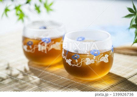 冷たい麦茶 冷たい麦茶 139926736