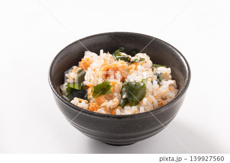 鮭 わかめごはん 鮭 わかめごはん 139927560