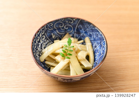 山うどの酢味噌和え 山うどの酢味噌和え 139928247