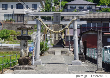 岡山県津山市川崎の長い階段の上にある「川崎八幡神社」 岡山県津山市川崎の長い階段の上にある「川崎八幡神社」 139928600
