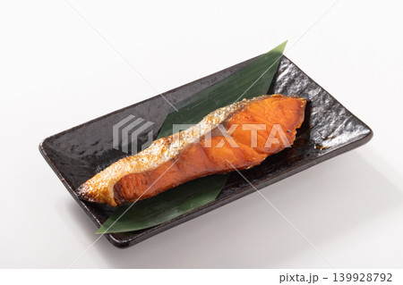 ［ロシア産　紅鮭］塩紅鮭焼き　寒風干し 139928792