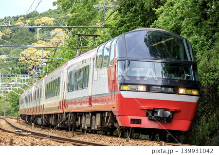 名鉄名古屋本線を走る快速特急 139931042