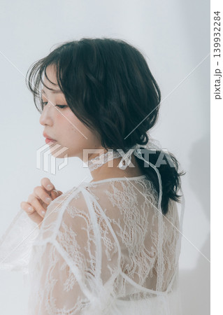 ブライダルヘアの若い女性 ブライダルヘアの若い女性 139932284