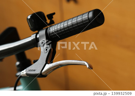 自転車のハンドルブレーキ 139932509