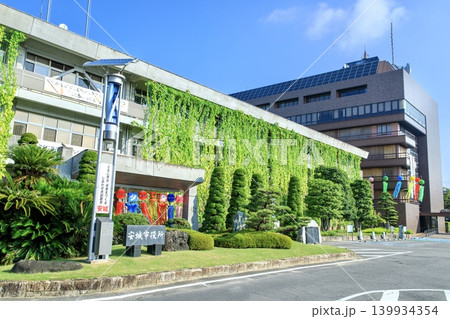 安城市、安城市役所の市庁舎(七夕飾りあり) 安城市、安城市役所の市庁舎(七夕飾りあり) 139934354